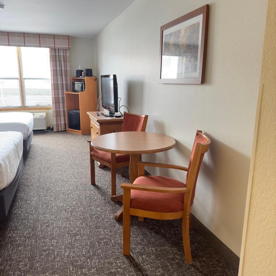 & Near Spirit Mountain Hotel
